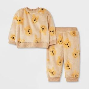 Disney - Cozy Fleece Pooh Bear Play Set
